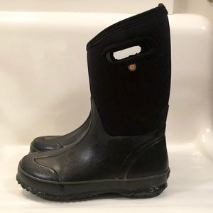 Kids Bogs high handle boots size 5 EUC